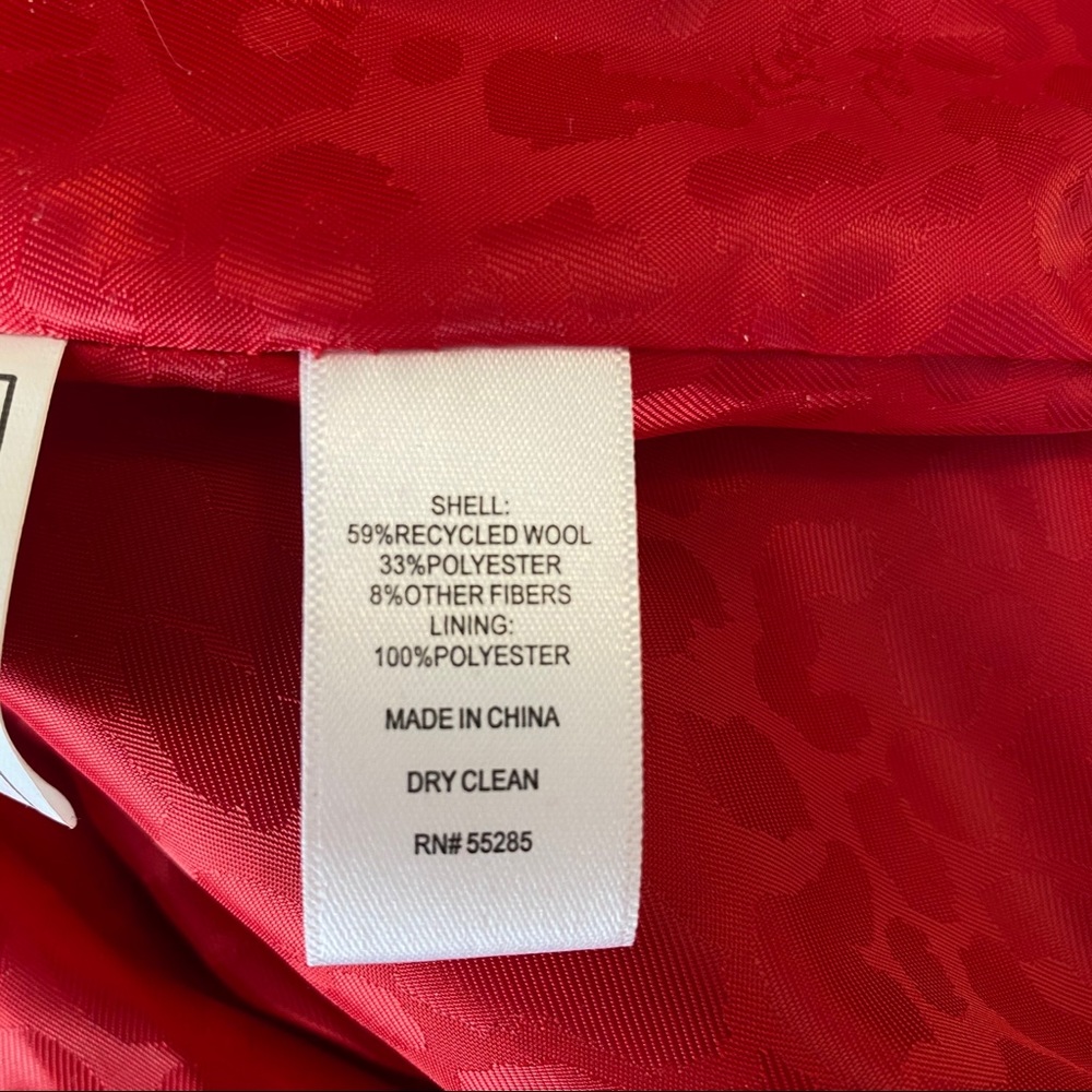 Express Red Coat - Picture 7 of 9